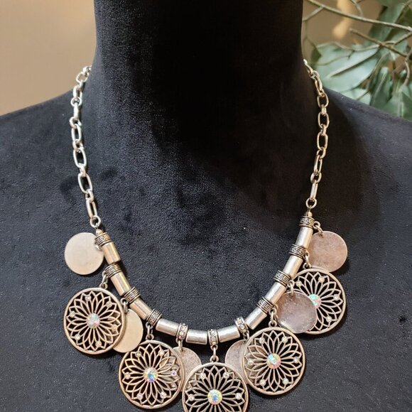 Womens Silver Tone Discs Dreamcatchers Choker Necklace with Lobster Clasp - Picture 3 of 7